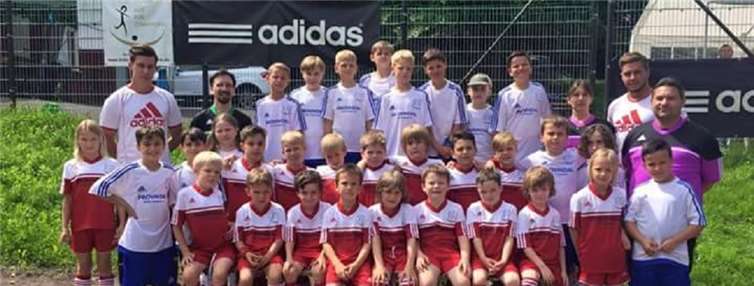 Strahlender Sonnenschein beim Kids for Champions Fußballcamp des BSC Unkelbach.privat