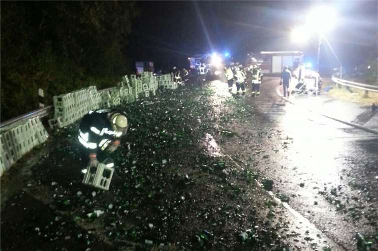 Straßenmeisterei, Feuerwehren und das THW waren im Einsatz.