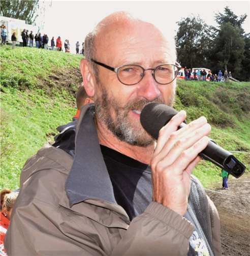 Streckensprecher Reinhard Busch kommentierte kenntnisreich das sportliche Geschehen.