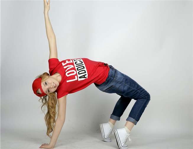 Streetdance ist eine Mischung aus verschiedenen Tanzstilen innerhalb einer Choreographie.privat