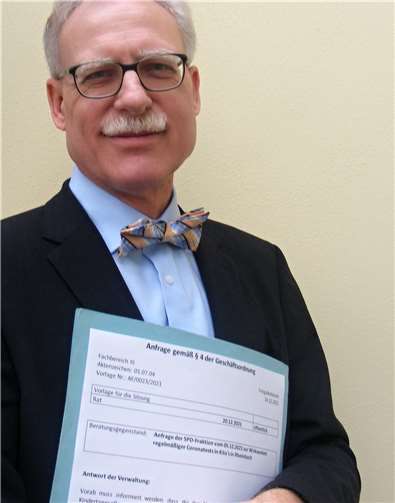 Stv. SPD-Fraktionsvorsitzender Dr. Georg Wilmers mit der erfreulichen Antwort der Stadtverwaltung zu PCR-Pooltests in Rheinbacher KiTa’s.Foto: privat