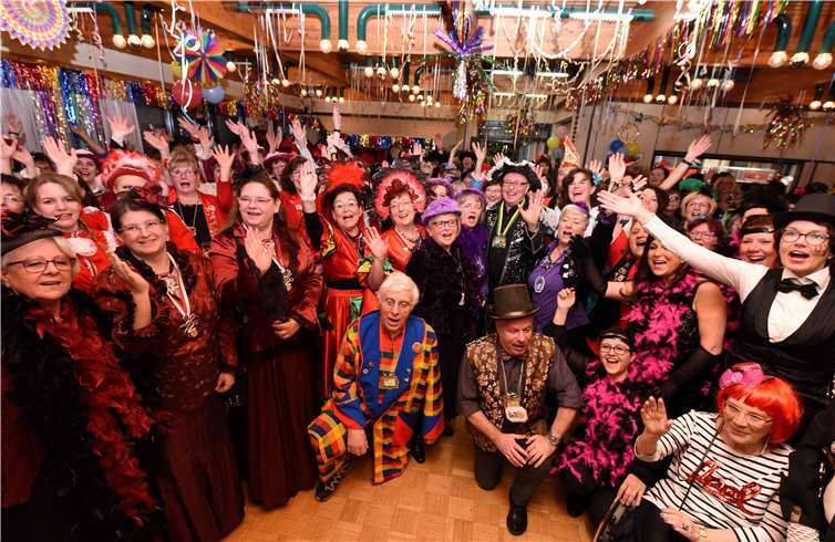 Super Stimmung beim traditionellen Möhnenempfang. FIX