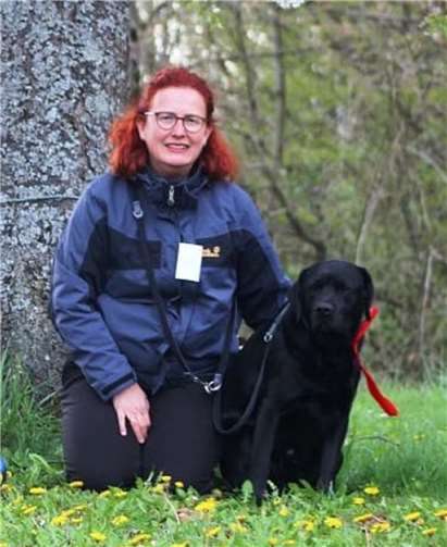 Susanne Giraud mit Labrador Rüde „Neo“.Foto: privat