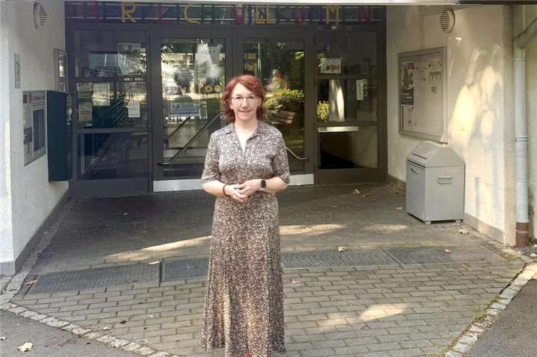Ganztagsangebot kommt nach Bad Bodendorf Susanne Müller vor der Grundschule in Bad Bodendorf. Foto: Christina Sönksen
