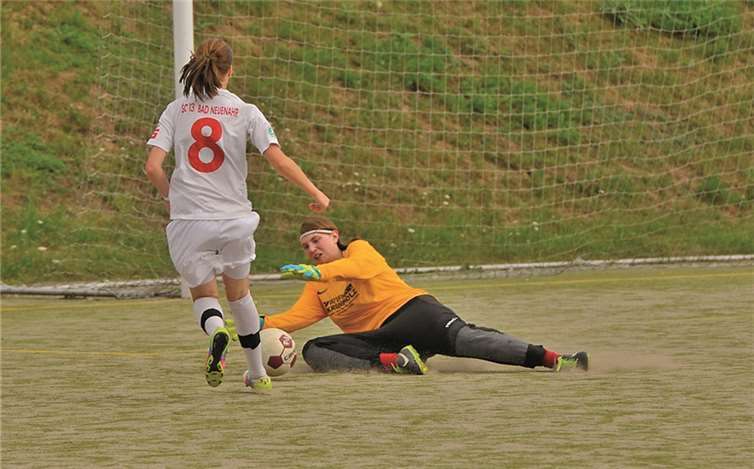 Susanne klärt gegen Bad Neuenahr.