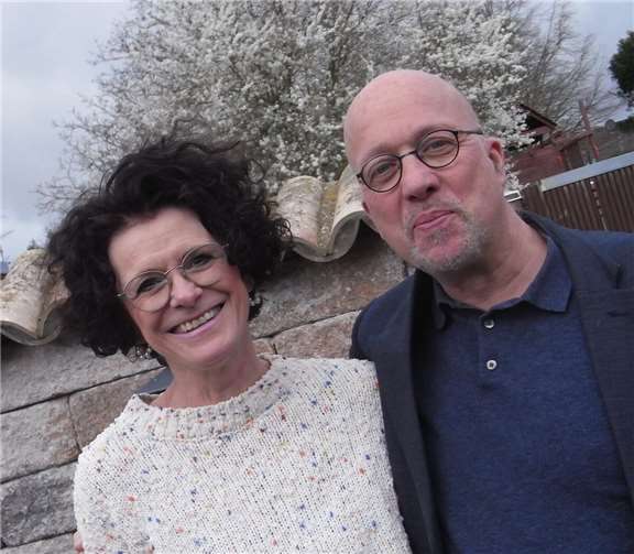 Susanne und Marcus Hartmanns laden herzlich ein am Dienstag, 5. August um 19:00 Uhr zum Offenen Singen in der Ehemaligen Synagoge Ahrweiler.  Foto: Romina Frings