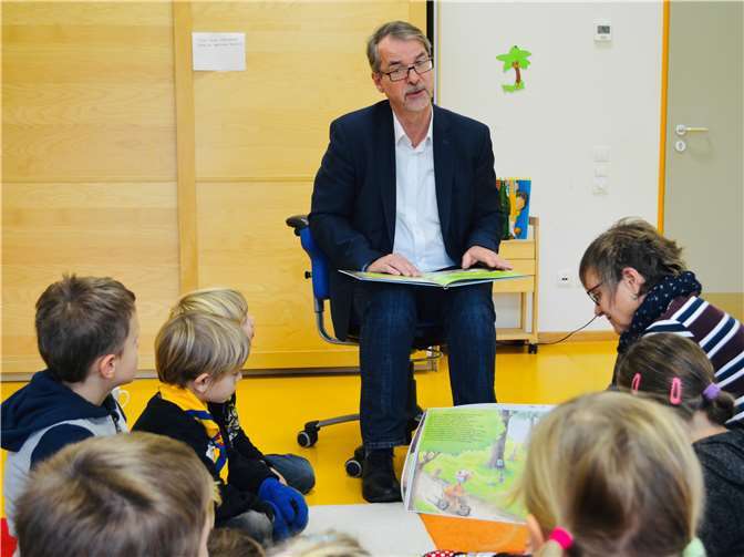 Sven Lefkowitz beim letztjährigen Vorlesetag.Fotos: SPD