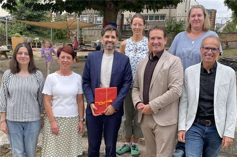 Multiprofessionelle Teams sichern Qualität Sven Teuber bei seinem Besuch in Bassenheim. Fotos: VG Weißenthurm / Katharina Demleitner