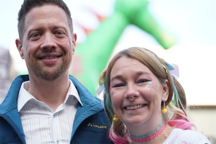 Swen Christian, Wachtberger Bürgermeister, mit Denise Wühle