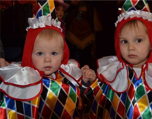 Swisttal Dünstekoven: Auch kleine Clowns wollen groß Karneval feiern.