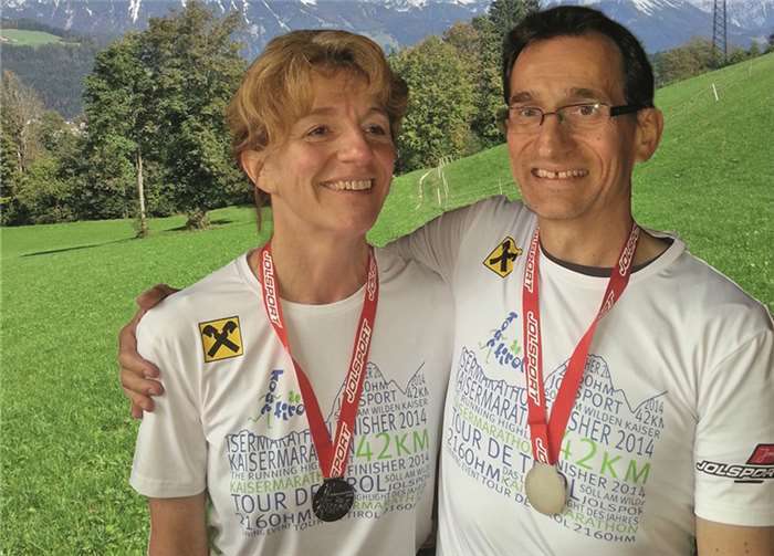 Sylva und Jürgen Kohl vom Lauftreff Westum, nachdem sie den Kaisermarathon bestritten haben. Privat
