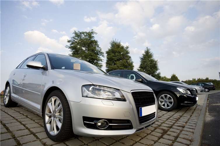 Dreiste Betrüger: Mann bei Autokauf um 26.000 Euro betrogen Symbolbild. Foto: Pixabay