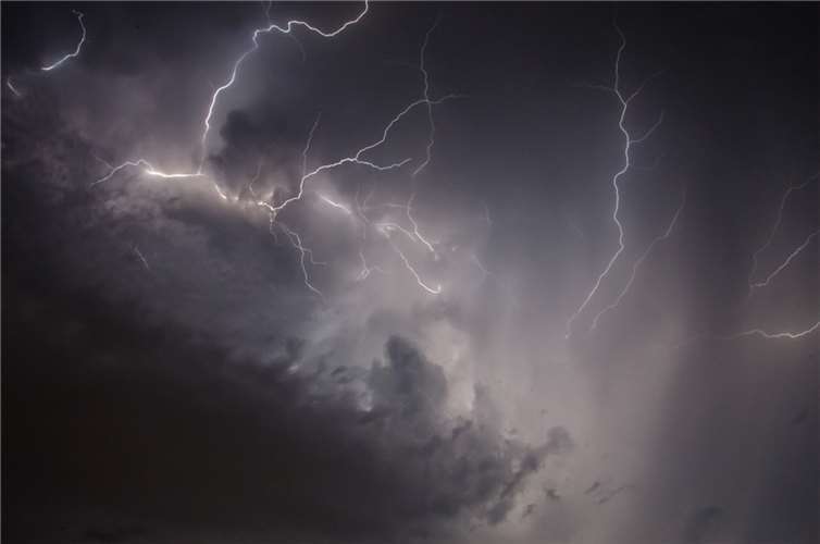 Warnung vor Gewitter mit Starkregen, Sturmböen und Hagel Symbolbild. Foto: Pixabay