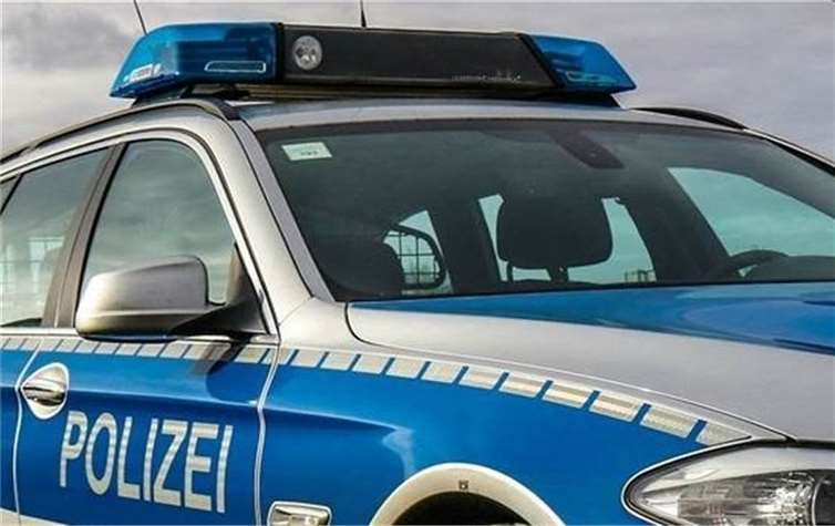 Medikamente am Steuer: Autofahrer kracht in mehrere Fahrzeuge Symbolbild. Foto: Pixabay.com