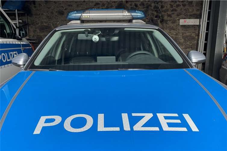 15-jähriger Jugendlicher mit Vaters Auto ertappt Symbolbild. Foto: ROB