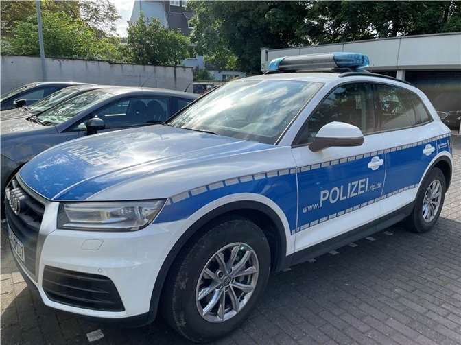 Koblenz: Fehlerhafter Fahrstreifenwechsel führt zu Unfall Symbolbild. Foto: ROB