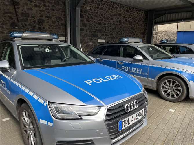 Vallendar: Versuchter Einbruch mit Gullydeckel Symbolbild. Foto: ROB