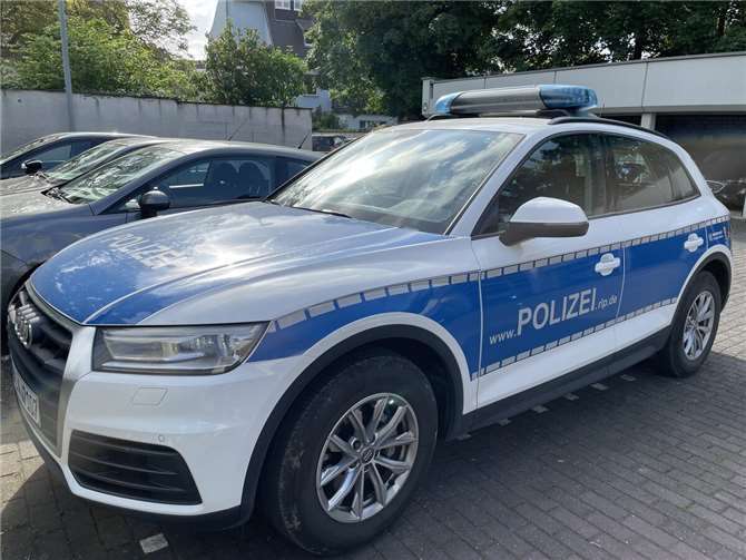 Pkw kollidiert mit 12-jährigem Radfahrer Symbolbild. Foto: ROB