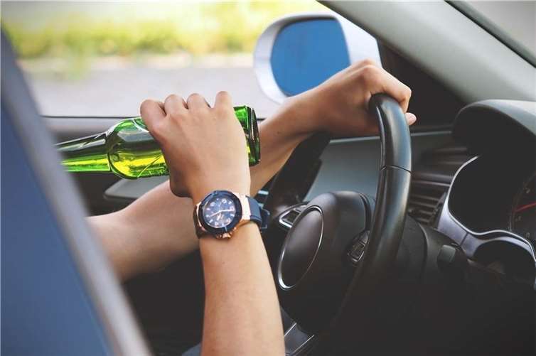 Westerwald: Tankstellen-Mitarbeiterin meldet stark betrunkenen Autofahrer Symbolbild. Foto: pixabay.com