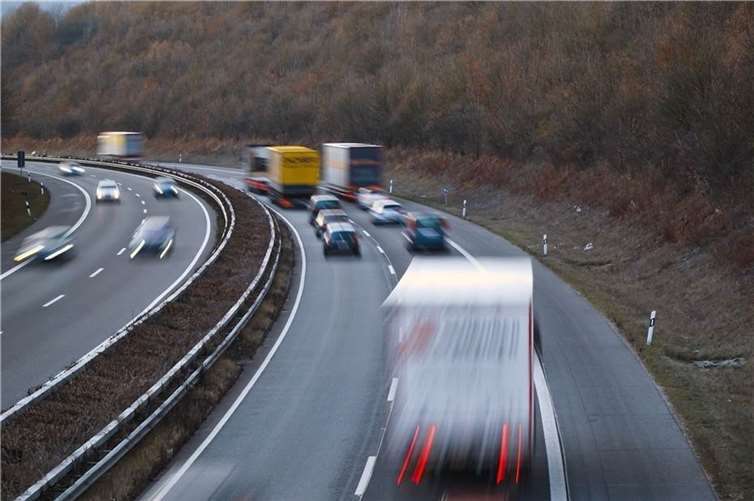 Unfall auf A3: Mit Promille im 40-Tonner unterwegs Symbolbild. Foto: pixabay.com