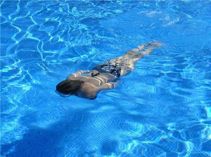 Bendorf: 81 Falschparker kassieren Knöllchen am Schwimmbad Symbolbild. Foto: pixabay.com