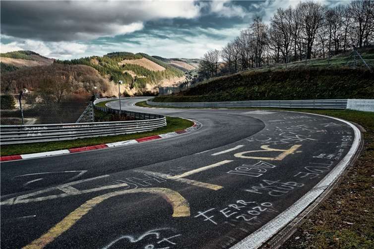 Konflikt um Gebühren für Parkplätze am Nürburgring beigelegt Symbolbild. Foto: pixabay.com