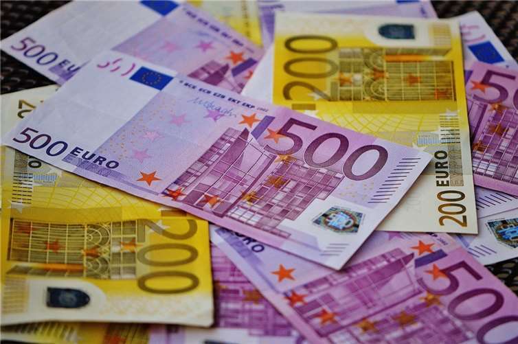 Rhein-Sieg-Kreis: 83-Jährige um 25.000 Euro betrogen Symbolbild Foto: pixabay.com