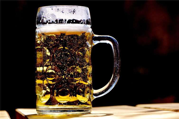Einbruch in Vereinsheim: Diebe hatten es auf Biervorrat abgesehen Symbolbild. Foto: pixabay.com