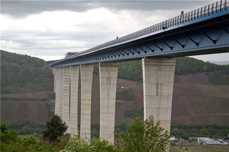 Vollsperrung der Brücke notwendig Symbolbild. Quelle: Pixabay