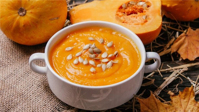 Kürbissuppe – cremig, würzig und perfekt für den Herbst Symbolbild.Foto: AnnyStudio - Adobe Stock