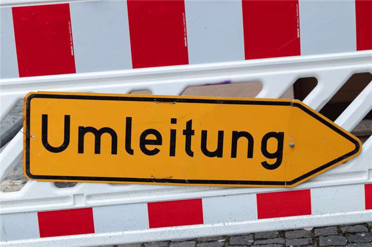 Ab 25. Juni: Halbseitige Sperrung der B 49 Symbolbild.Foto: Fabian Ibelherr - stock.adobe.com