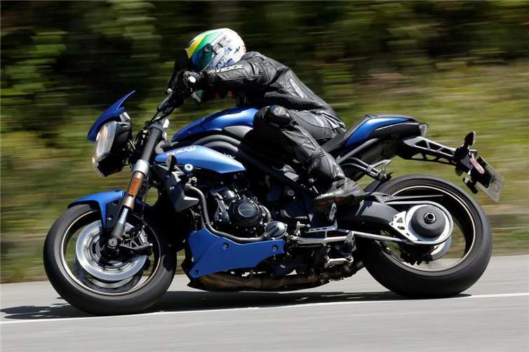 Koblenz: Motorradfahrer missbraucht Rettungsgasse auf A3 Symbolfoto: Pixabay