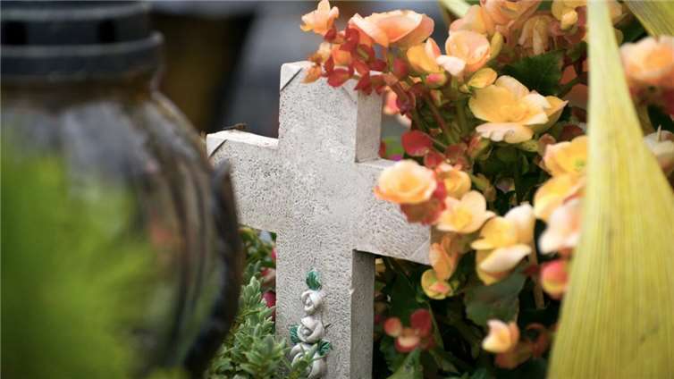 Die Friedhofsgebühren Symbolfoto: VRD - Adobe Stock