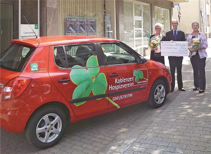 Symbolische Scheckübergabe der PSD Bank an das Hospiz.privat