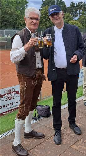 TC Vorsitzender Wolf-Ullrich Scherhag mit Bürgermeister Ludger Banken.