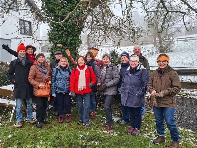 TC-Wandergruppe mit Karin und Jörg Salewski (3. und 4. v.l.). Foto: privat