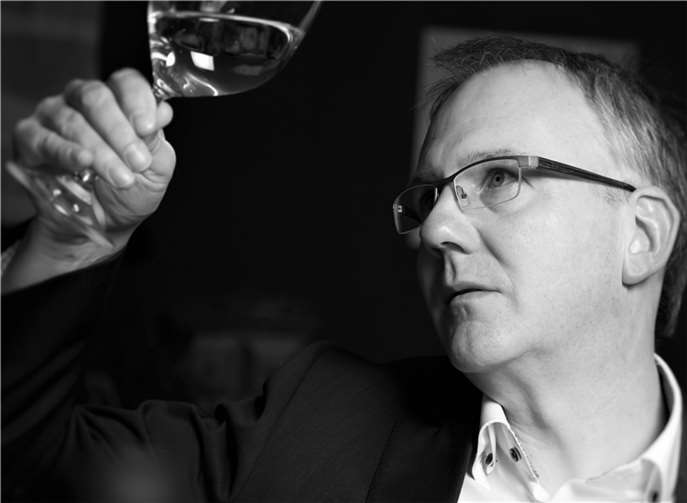 TÖNISSTEINER Mineralwassersommeliers Michel Grandmaire rührt in Berlin nicht nur für den Mineralbrunnen, sondern auch für den gesamten Kreis Ahrweiler die Werbetrommel. Privat