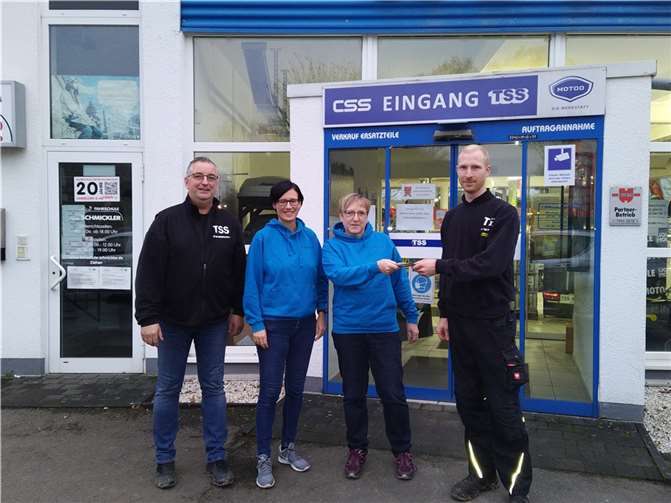 TSS Autoteile überreichten Spende an den Turnverein Sinzig. Foto: privat