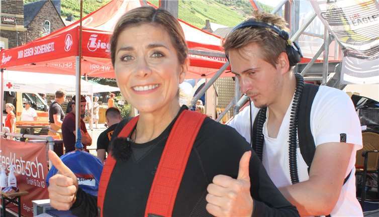 TV-Moderatorin Panagiota Petridu war beieinem Promidurchlauf außer Konkurrenz am Start.