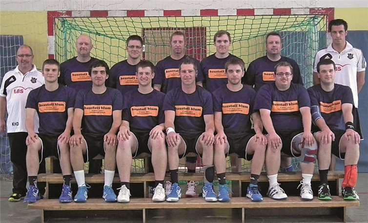 TV Welling II mit den neuen Aufwärm-Shirts.privat