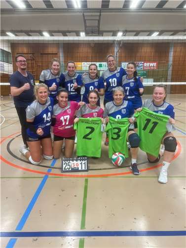 TVV-Damen triumphieren mit starken Aufschlägen beim Heimspielauftakt. Quelle: TVV