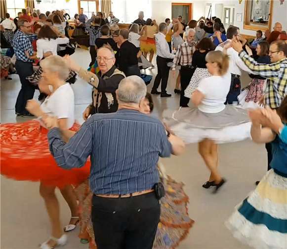 Tänzer der Square-Dance-Abteilung der Sportfreunde Höhr-Grenzhausen besuchten das Tanz-Special in der Eifel.Foto: privat