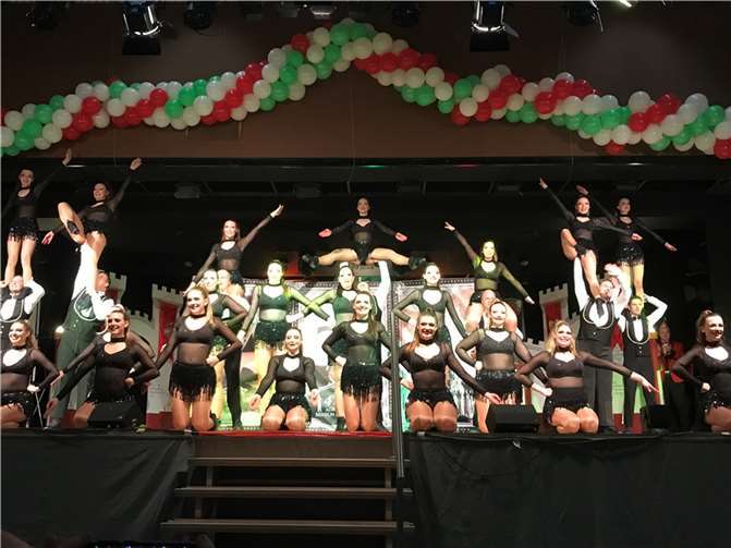 Tänzerische Höchstleistungen präsentierten die Remagener Magic Dancers in fantastischen Kostümen.