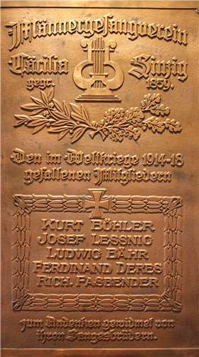 Tafel zum Andenken an die im Ersten Weltkrieg gefallenen Mitglieder des MGV Cäcilia