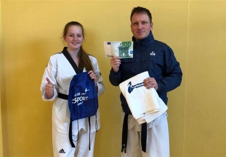 Tamara Haas freut sich über ihre Auszeichnung. Foto: privat