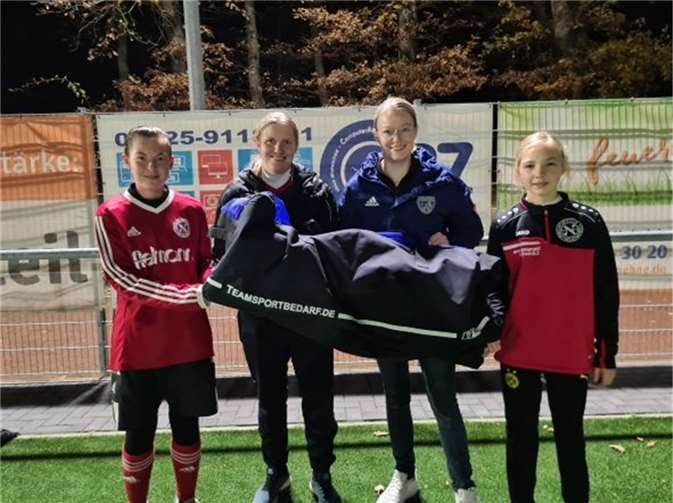 Tamara Schmidtmeier (2.v.l.) vom SC 13 Bad Neuenahr.