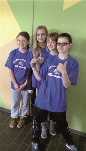 Tanja Breicha, Anne Gärtner, Lena Theisen und Lara Leyendecker (v.l.) von der St. Stephanus-Realschule plus sind nun ausgebildete Schülerassistentinnen.