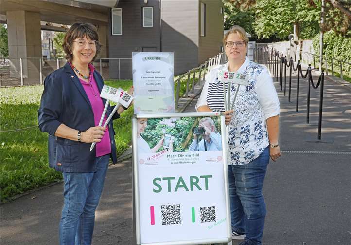 Tanja Nikolay, KOGA und Anna Maria Schuster, BUGA-Freunde haben den Exkursionskurs schon einmal getestet.Copyright: Michael Jorden