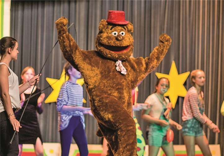 Tanz, Klamauk und beste Unterhaltung wurden geboten.