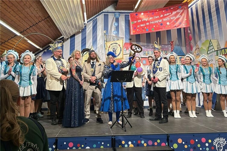 Tanz, Musik und Humor: Publikum feiert unvergesslichen Karnevalsabend. Fotos: Anabel Schmitz